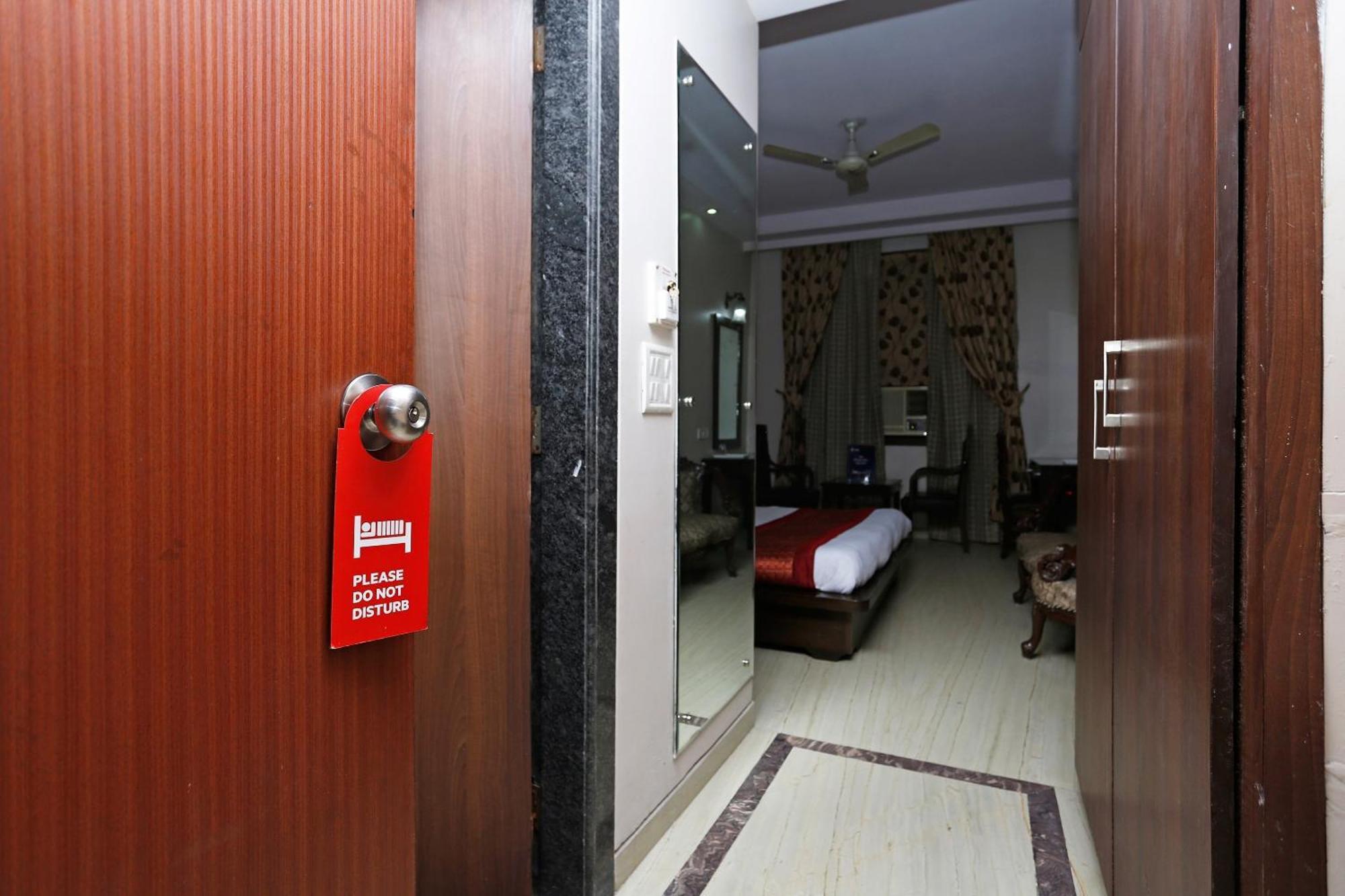 Hotel O Mid Town Delhi  Exterior photo