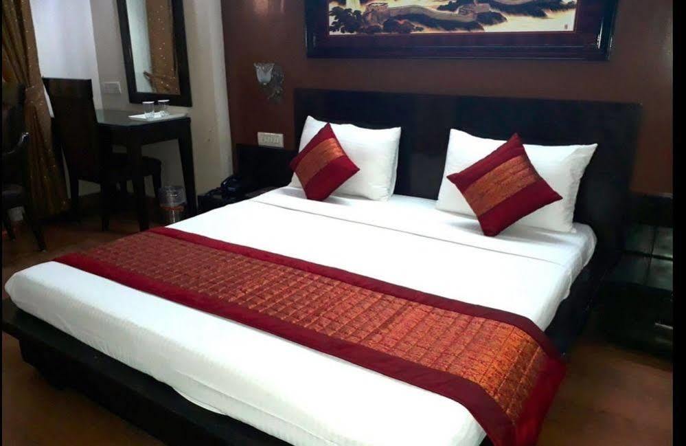 Hotel O Mid Town Delhi  Exterior photo